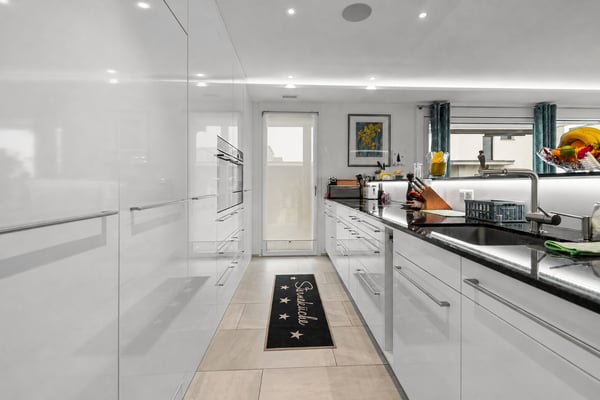 Modernes 6.5-Zimmer-Einfamilienhaus mit Blick in die Alpen 5