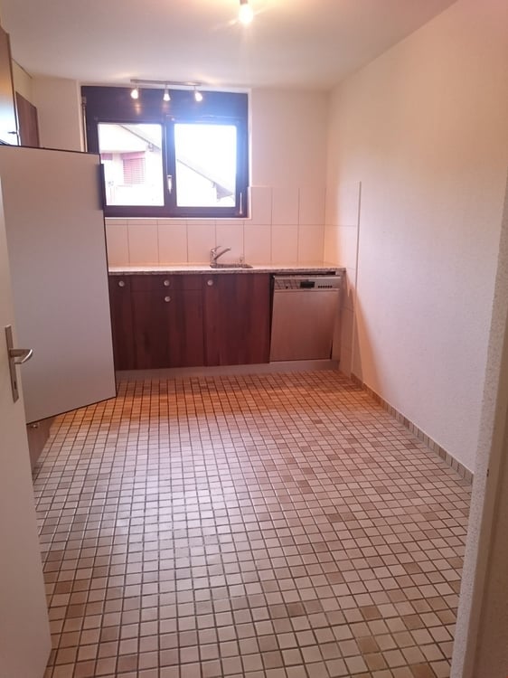 Helle 3,5-Zimmer Wohnung mit grosszügiger Galerie und Cheminée 6