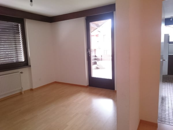 Helle 3,5-Zimmer Wohnung mit grosszügiger Galerie und Cheminée 3