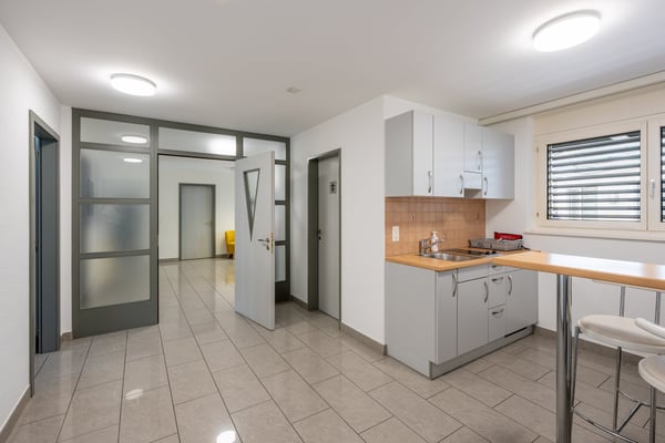 Geräumiges 2-Zimmer-Büro im 2. OG in Visp – ab November 2026 zu vermieten 6