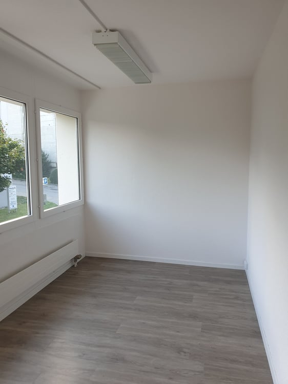 Grosszügiger Büroraum im Burgzentrum in Thun zu vermieten! 3