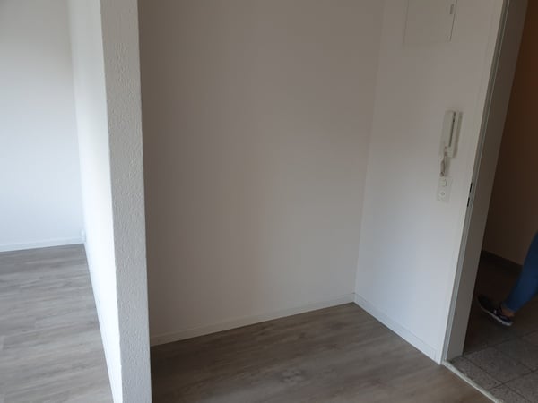 Grosszügiger Büroraum im Burgzentrum in Thun zu vermieten! 4