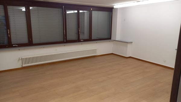 Büro oder Praxisräume an zentraler Lage, sowie Archiv und Lagerräume 7