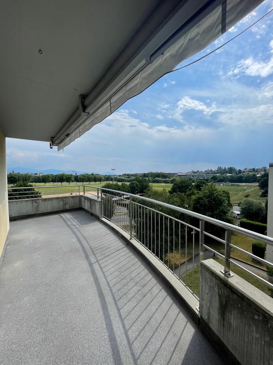 Logement spacieux et lumineux 2