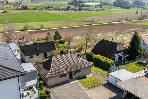4.5-Zimmer-Einfamilienhaus mit Studiowohnung 4