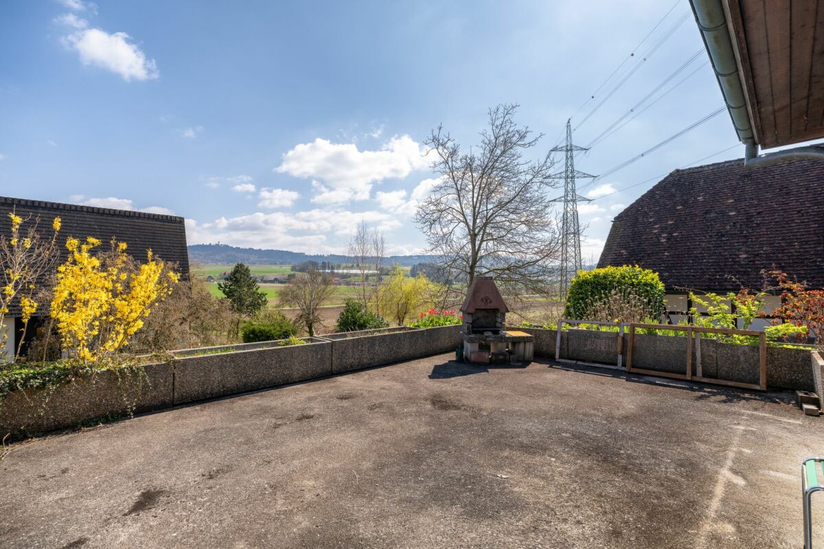 4.5-Zimmer-Einfamilienhaus mit Studiowohnung