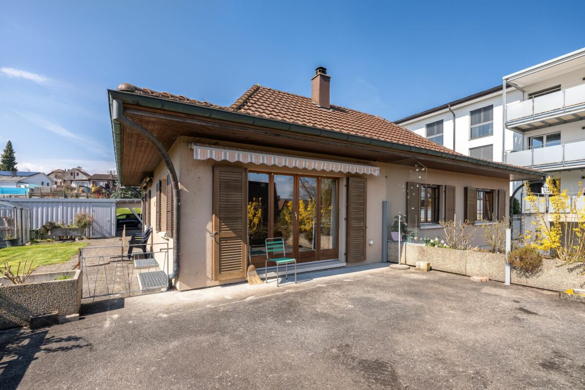 4.5-Zimmer-Einfamilienhaus mit Studiowohnung