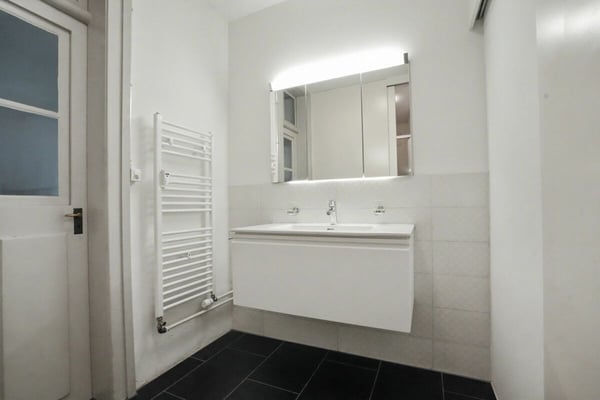 Stilvolle 4.5-Zimmer-Altbauwohnung im Aarberger Stedtli! 6