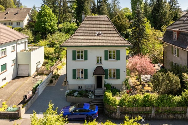 Zweifamilienhaus / Generationenhaus mit grosser Mansarde im Lindenquartier 3