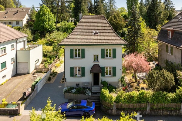 Zweifamilienhaus / Generationenhaus mit grosser Mansarde im Lindenquartier 3