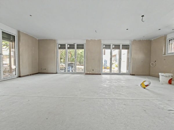 Erstvermietung einer top ausgestatteten 3.5-Zimmer-Parterrewohnung 2