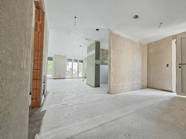 Erstvermietung einer top ausgestatteten 3.5-Zimmer-Parterrewohnung 8