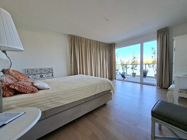 Einzigartige 5.5-Zimmer-Attika-Wohnung mit Blick ins Grüne 4