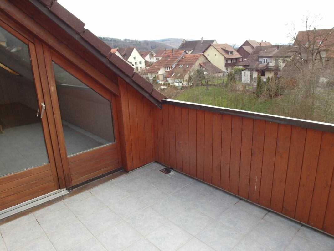 4.5-Zimmer Attika-Liebe mit Cheminée & Weitblick
