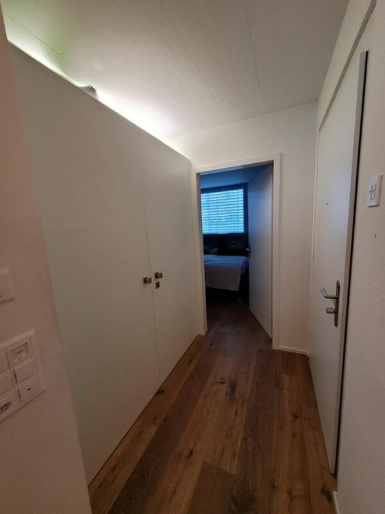 heimelige 2.5-Zimmerwohnung mit Loggia im Erdgeschoss 4