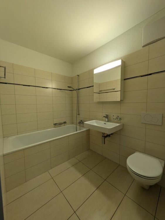 Wunderschöne 2.5 Zimmer-Attikawohnung- Ihr neues Zuhause! 7