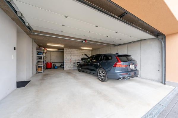 Modernes Einfamilienhaus mit 100m2 Wohnraum, gepflegte Gartenanlage mit Pool 22