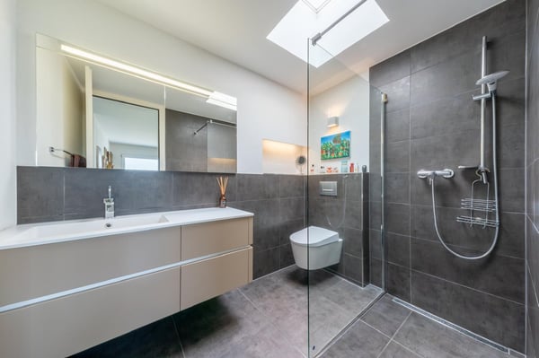 Modernes Einfamilienhaus mit 100m2 Wohnraum, gepflegte Gartenanlage mit Pool 5