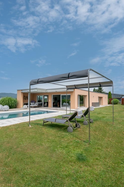 Modernes Einfamilienhaus mit 100m2 Wohnraum, gepflegte Gartenanlage mit Pool 7