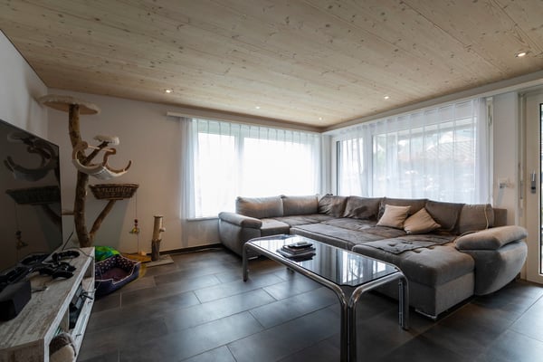 Grosszügiges 1-Zimmer-Einfamilienhaus mit Garten und Landreserve 19