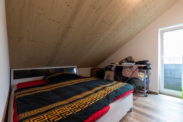 Grosszügiges 1-Zimmer-Einfamilienhaus mit Garten und Landreserve 29