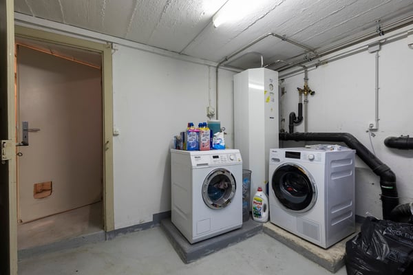 Grosszügiges 1-Zimmer-Einfamilienhaus mit Garten und Landreserve 36