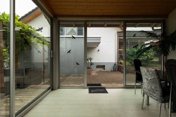 Grosszügiges 1-Zimmer-Einfamilienhaus mit Garten und Landreserve 14