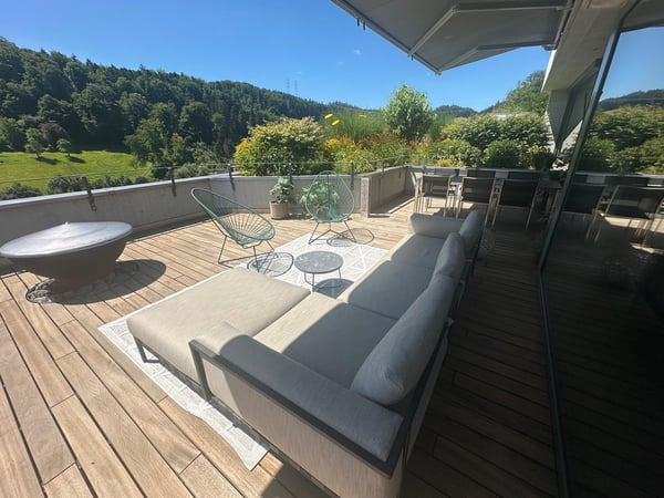 Architektonisches Meisterwerk in Sichtbeton – 1.5-Zimmer-Maisonette mit zwei Terrassen 11