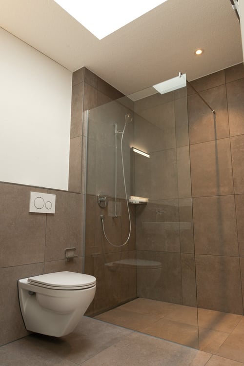 Chlifeld-Park - grosszügige Wohnung - tiefe Nebenkosten dank energieoptimierter Bauweise 9