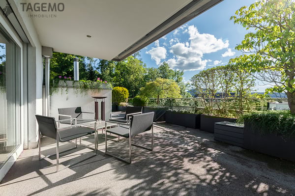 Ihr Reich über den Dächern – gesamtes oberstes Stockwerk mit Liftzugang direkt zur Attika-Wohnung 22