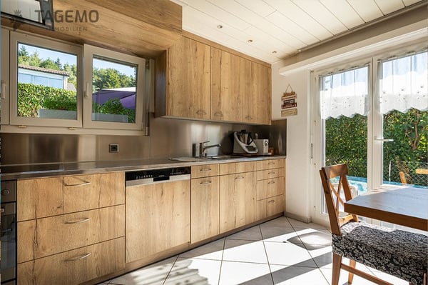 Charmantes Einfamilienhaus mit Pool in ruhiger Lage von Safenwil 4