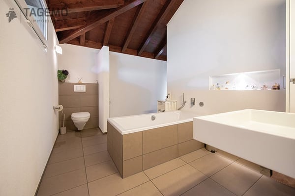 Grosszügiges 5.5-Zimmer-Einfamilienhaus mit Panorama-Terrasse in Strengelbach 19