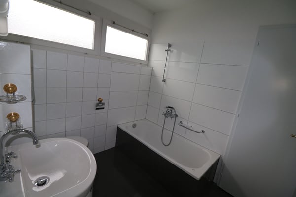 Wunderschöne, helle Parterre-Wohnung direkt beim Flughafen Bern-Belp 20