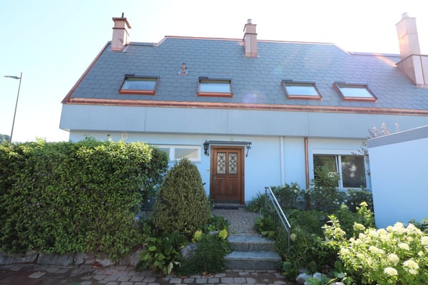 Wunderschöne, helle Parterre-Wohnung direkt beim Flughafen Bern-Belp 1