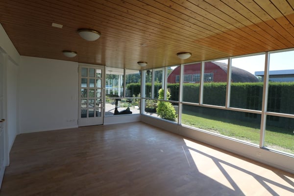 Wunderschöne, helle Parterre-Wohnung direkt beim Flughafen Bern-Belp 13