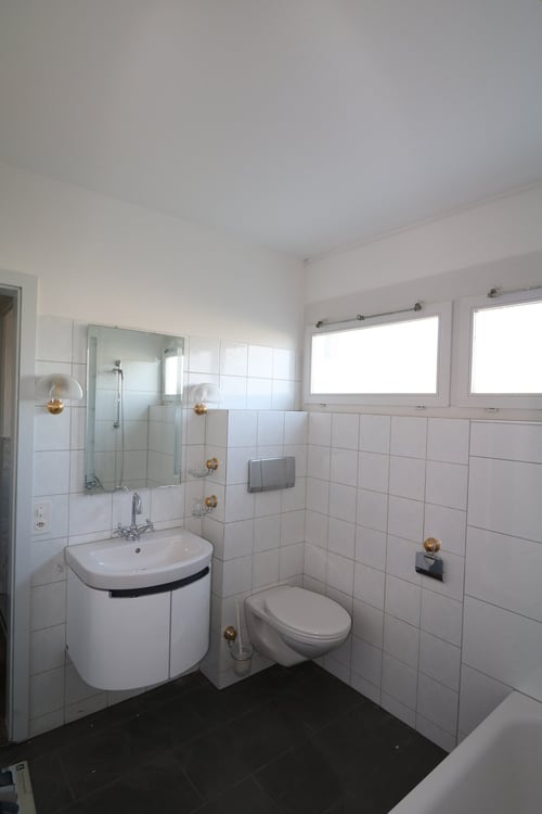 Wunderschöne, helle Parterre-Wohnung direkt beim Flughafen Bern-Belp 18