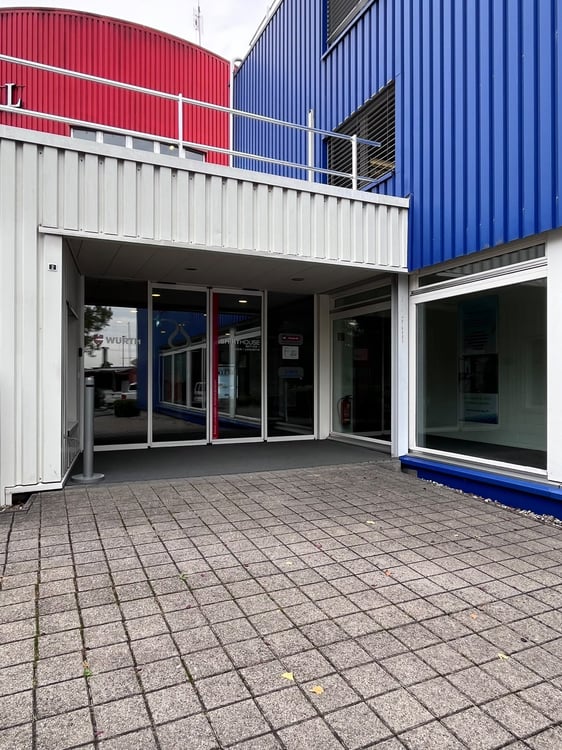 Grosszügiger Gewerberaum in der Industriezone Uetendorf 3