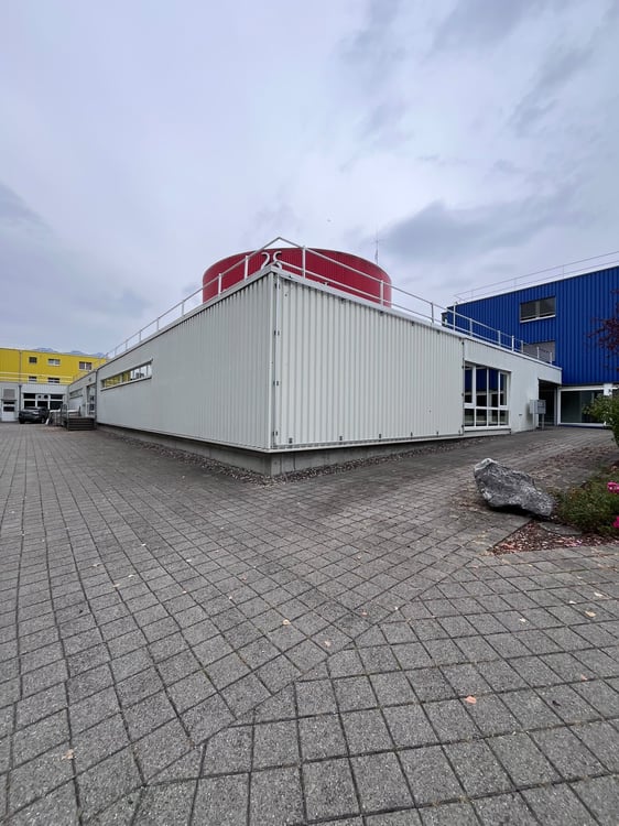 Grosszügiger Gewerberaum in der Industriezone Uetendorf 6
