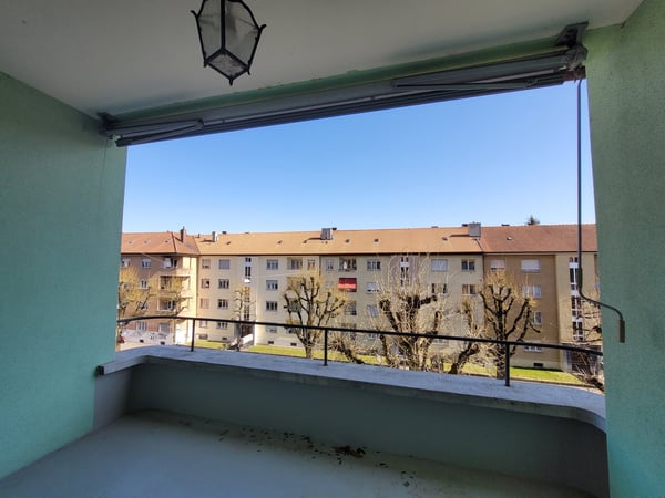Helle 3-Zimmerwohnung mit zwei Balkone 9
