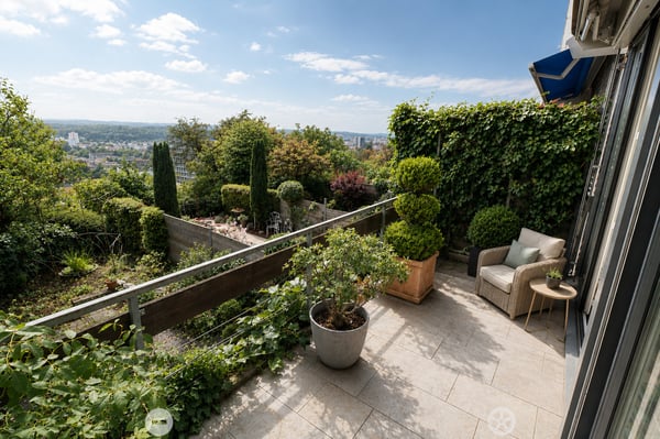 4.5 Zi. Reihenhaus mit Traumhafter Aussicht 1