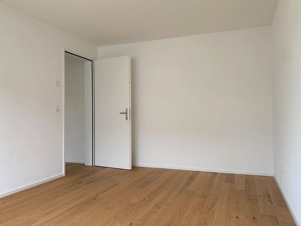Wunderschöne 2.5-Zimmerwohnung im Papillonquartier 6