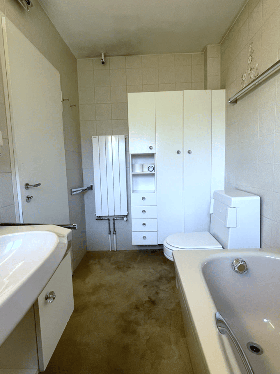Doppeleinfamilienhaus mit grosser, idyllischer Gartenanlage 23