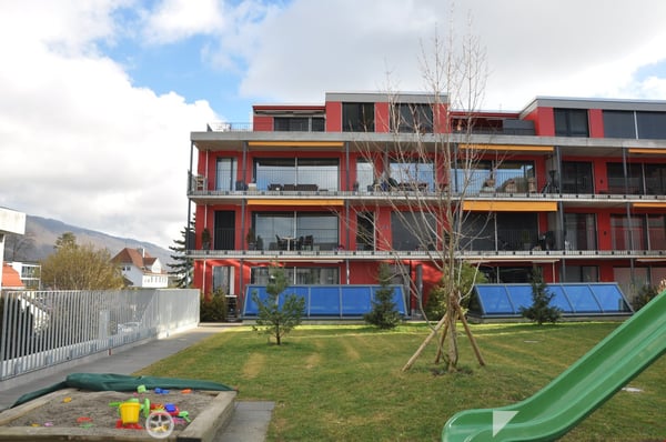 Moderne 3.5 Zimmerwohnung mit Gartensitzplatz 1
