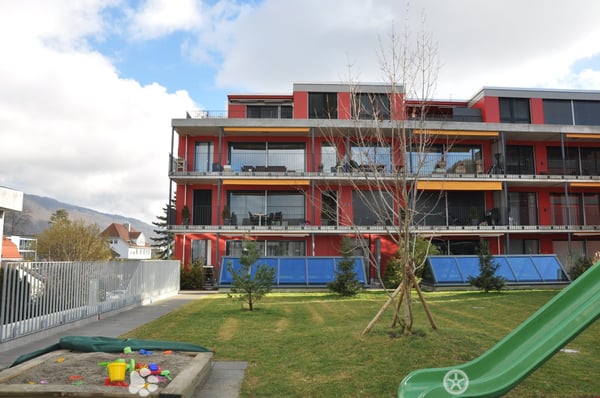 Moderne 3.5 Zimmerwohnung mit Gartensitzplatz 1