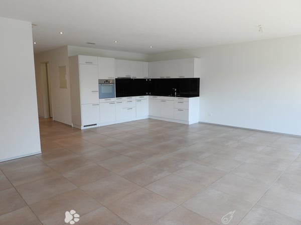 Moderne 4.5 Zimmerwohnung mit Gartensitzplatz 3
