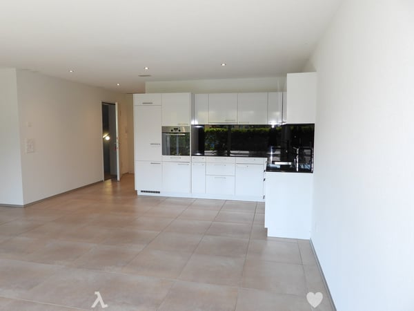 Moderne 3.5 Zimmerwohnung mit Gartensitzplatz 4