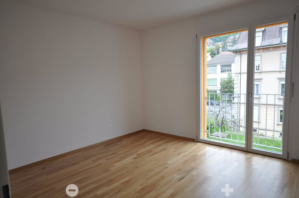 Helle 4.5-Zimmerwohnung mit Balkon in der Nähe des Stadtzentrums 7