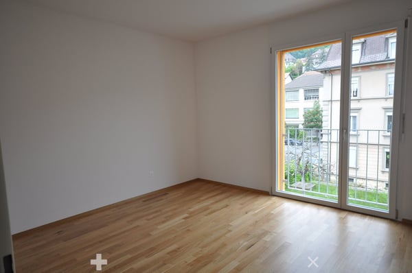 Helle 4.5-Zimmerwohnung mit Balkon in der Nähe des Stadtzentrums 7
