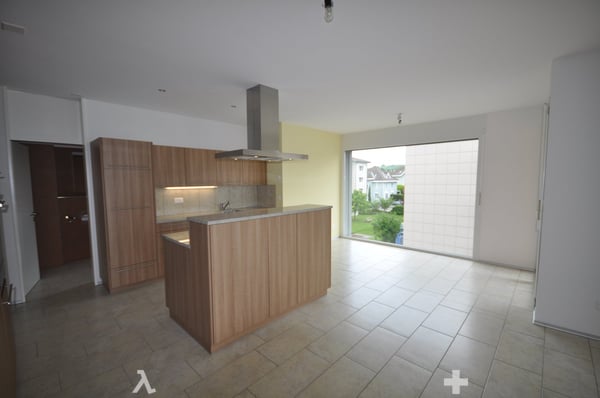 Helle 4.5-Zimmerwohnung mit Balkon in der Nähe des Stadtzentrums 2