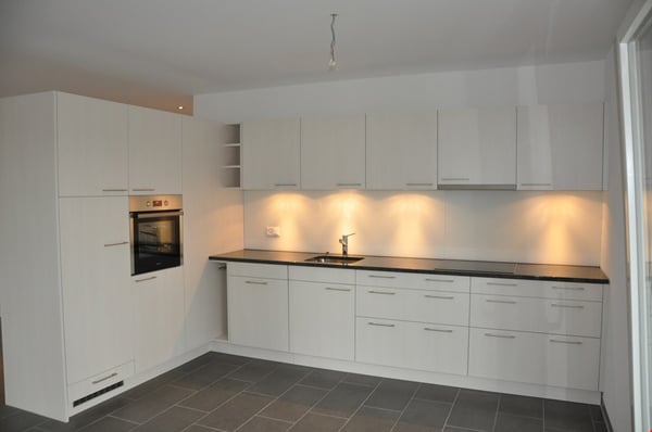 Helle 2.5 Zimmerwohnung mit 2 Balkonen 2